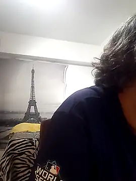 Snapshot of Big_vittollo chatting on 03-05-26, 01:12 Big vittollo online show from 03-05-26, 01:12