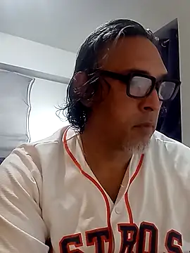 Snapshot of Big_vittollo chatting on 03-11-26, 10:38 Big vittollo online show from 03-11-26, 10:38