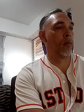 Snapshot of Big_vittollo chatting on 03-12-26, 12:44 Big vittollo online show from 03-12-26, 12:44