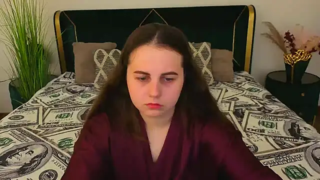 Snapshot of MikaFoxy chatting on 04-17-26, 05:32 MikaFoxy online show from 04-17-26, 05:32