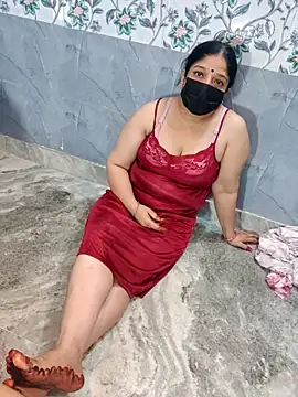 Snapshot of SofiaMam chatting on 03-28-26, 05:12 SofiaMam online show from 03-28-26, 05:12