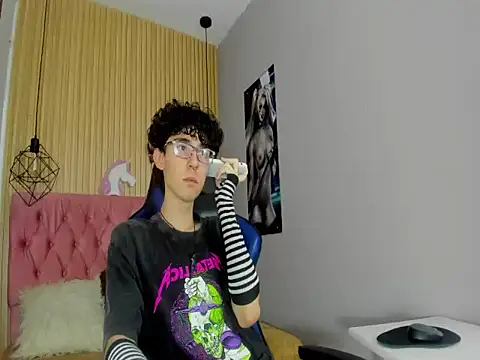 Snapshot of Syriussz chatting on 02-03-26, 07:19 Syriussz online show from 02-03-26, 07:19