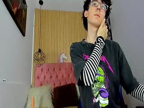 Snapshot of Syriussz chatting on 02-08-26, 07:28 Syriussz online show from 02-08-26, 07:28