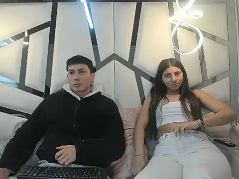 Snapshot of ScarlettAndLucas chatting on 03-04-26, 12:22 ScarlettAndLucas online show from 03-04-26, 12:22