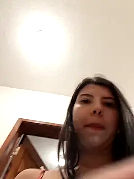 Snapshot of jade03_ chatting on 02-09-26, 12:47 jade03 online show from 02-09-26, 12:47