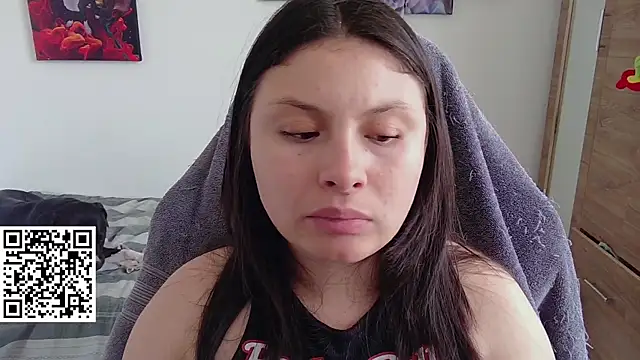 yessica gomez01 online show from 04-16-26, 06:52