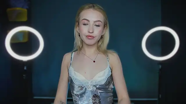 Moon Silk online show from 01-13-26, 07:24