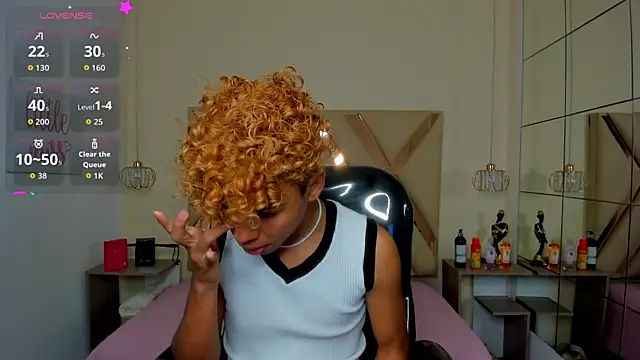 Anyelo Twink online show from 07-28-26, 04:30