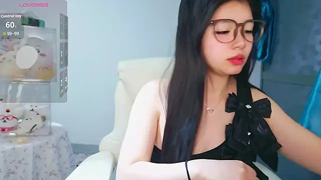 Snapshot of -XiaoYu-777 chatting on 03-07-26, 10:12 -XiaoYu-777 online show from 03-07-26, 10:12