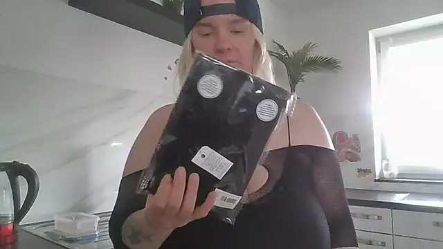 MinchenBienchen98 online show from 03-17-26, 10:29