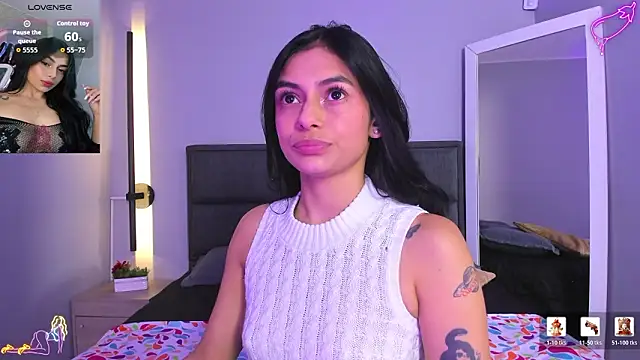 Snapshot of lilith_petit_ chatting on 03-05-26, 08:05 lilith petit online show from 03-05-26, 08:05