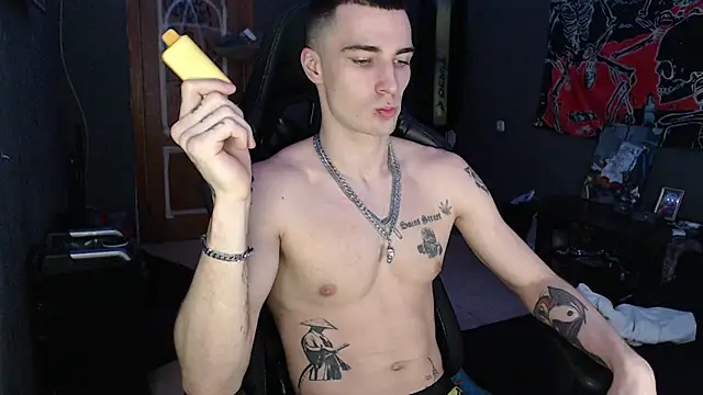 Snapshot of Jack_loveeee chatting on 01-10-26, 02:41 Jack loveeee online show from 01-10-26, 02:41