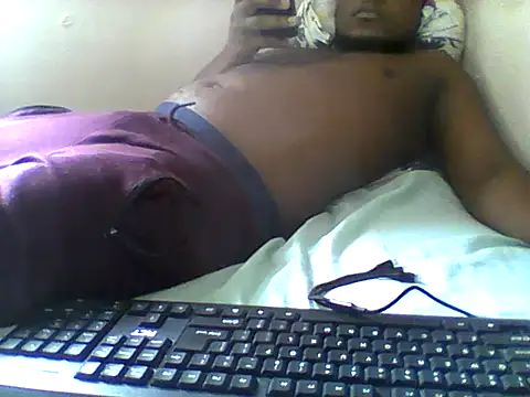 handsomeguy02 online show from 04-23-26, 09:52