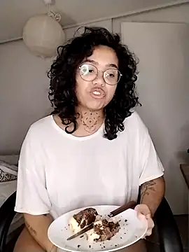 Snapshot of therealsun8 chatting on 02-05-26, 05:45 therealsun8 online show from 02-05-26, 05:45