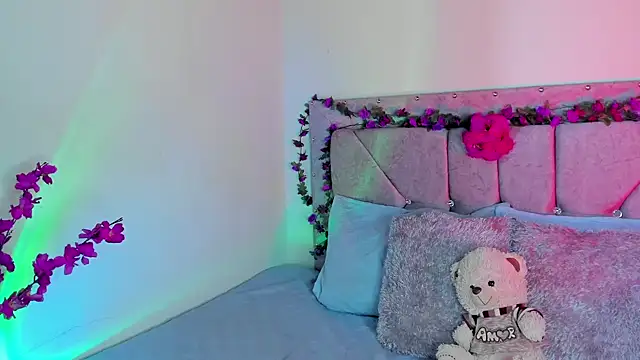 Britanny77 online show from 03-03-26, 02:01