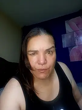 Snapshot of lee_hot chatting on 01-11-26, 11:15 lee hot online show from 01-11-26, 11:15