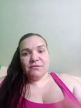 Snapshot of lee_hot chatting on 03-09-26, 09:08 lee hot online show from 03-09-26, 09:08