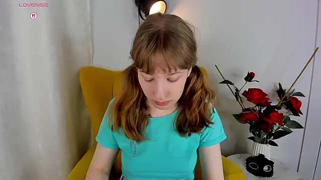 Snapshot of tracy_aw chatting on 02-22-26, 09:19 tracy aw online show from 02-22-26, 09:19