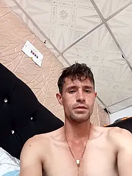 Snapshot of torvyHot chatting on 01-18-26, 05:06 torvyHot online show from 01-18-26, 05:06