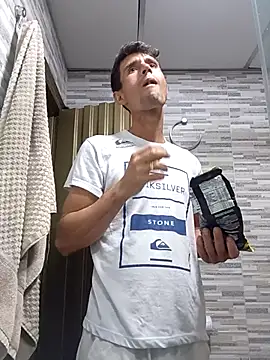 Snapshot of torvyHot chatting on 02-02-26, 01:26 torvyHot online show from 02-02-26, 01:26