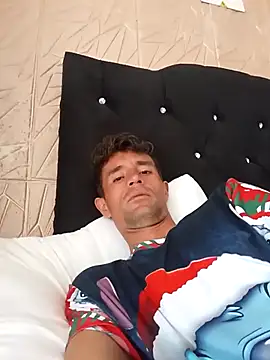 Snapshot of torvyHot chatting on 02-13-26, 08:16 torvyHot online show from 02-13-26, 08:16