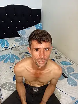 torvyHot online show from 04-25-26, 07:22