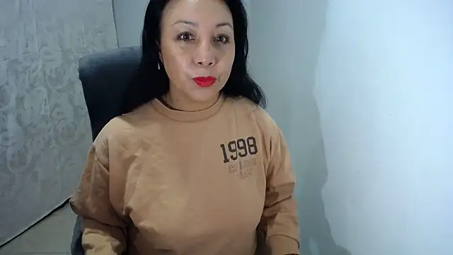 soyElena46 online show from 07-01-26, 11:56