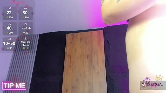 emma hiltonn  online show from 04-18-26, 07:58