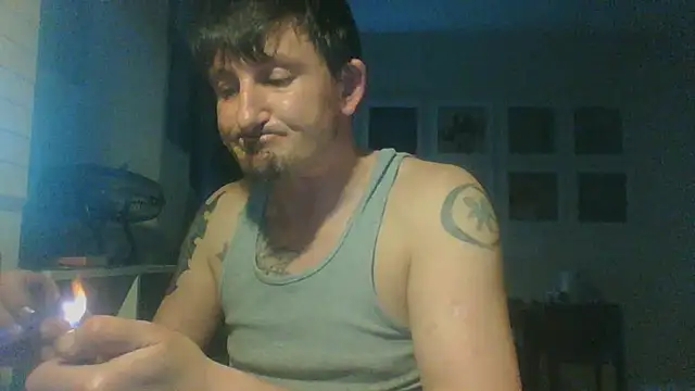 Snapshot of 2flimsy chatting on 05-17-26, 10:44 2flimsy online show from 05-17-26, 10:44