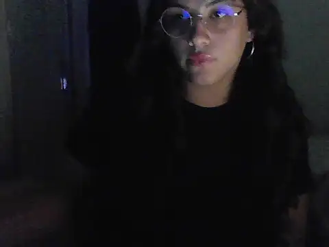 Snapshot of Dvz888 chatting on 06-10-26, 03:18 Dvz888 online show from 06-10-26, 03:18