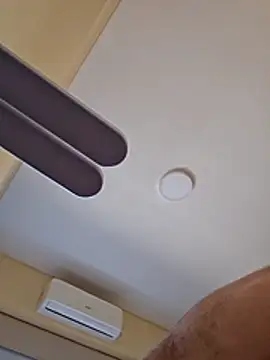 Snapshot of pablovlar chatting on 02-01-26, 01:53 pablovlar online show from 02-01-26, 01:53