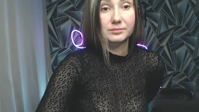 NikkiKiss    online show from 03-30-26, 05:03