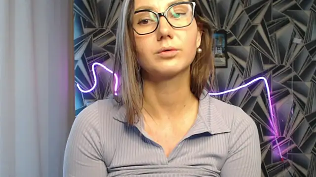 Snapshot of NikkiKiss___ chatting on 06-05-26, 02:07 NikkiKiss online show from 06-05-26, 02:07