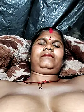 Hot di97 online show from 02-08-26, 08:51