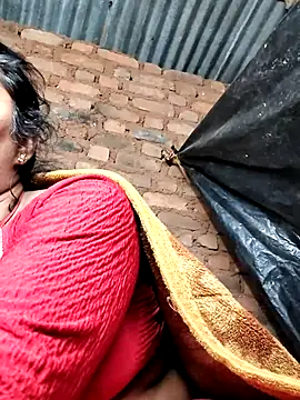 Hot di97 online show from 04-03-26, 09:24