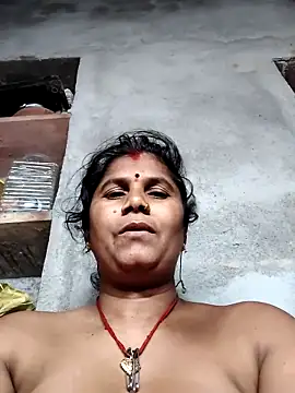 Hot di97 online show from 04-26-26, 02:31