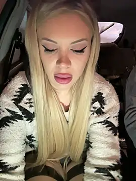 Snapshot of AlyssaFoxx_ chatting on 02-01-26, 06:17 AlyssaFoxx online show from 02-01-26, 06:17