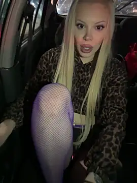 Snapshot of AlyssaFoxx_ chatting on 02-04-26, 07:20 AlyssaFoxx online show from 02-04-26, 07:20