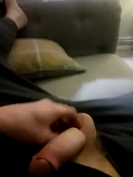 Snapshot of Hertsguy1984 chatting on 03-08-26, 11:52 Hertsguy1984 online show from 03-08-26, 11:52