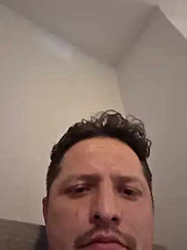 Alopez972 online show from 04-10-26, 05:34