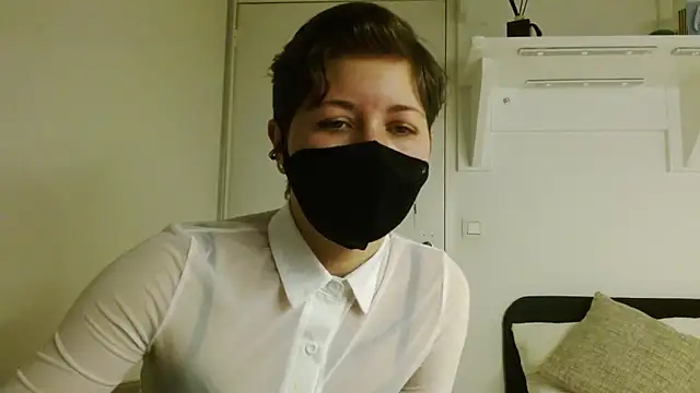 Snapshot of Alexxa_XX chatting on 02-18-26, 02:57 Alexxa XX online show from 02-18-26, 02:57