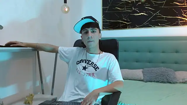 XanderGrey8 online show from 01-15-26, 07:06