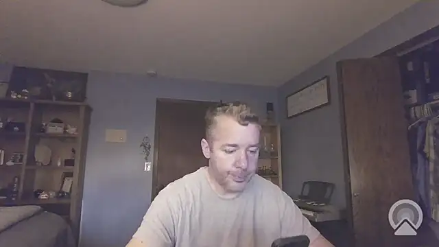 chrisw8140 online show from 04-01-26, 01:01