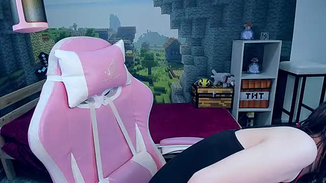 Snapshot of KiraDuvall chatting on 03-07-26, 05:21 KiraDuvall online show from 03-07-26, 05:21