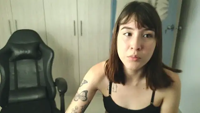 Snapshot of Onlypifex chatting on 01-14-26, 01:55 Onlypifex online show from 01-14-26, 01:55