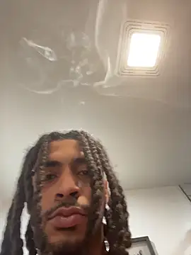 Snapshot of Mellyj053 chatting on 03-27-26, 04:40 Mellyj053 online show from 03-27-26, 04:40