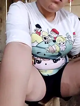 Snapshot of Zoe-666 chatting on 02-17-26, 01:02 Zoe-666 online show from 02-17-26, 01:02