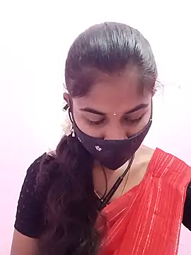 Snapshot of Tamil_Hot_RoyalQueen chatting on 05-16-26, 03:22 Tamil Hot RoyalQueen online show from 05-16-26, 03:22