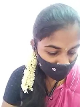 Snapshot of Tamil_Hot_RoyalQueen chatting on 05-27-26, 03:14 Tamil Hot RoyalQueen online show from 05-27-26, 03:14