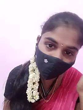 Snapshot of Tamil_Hot_RoyalQueen chatting on 06-12-26, 05:12 Tamil Hot RoyalQueen online show from 06-12-26, 05:12